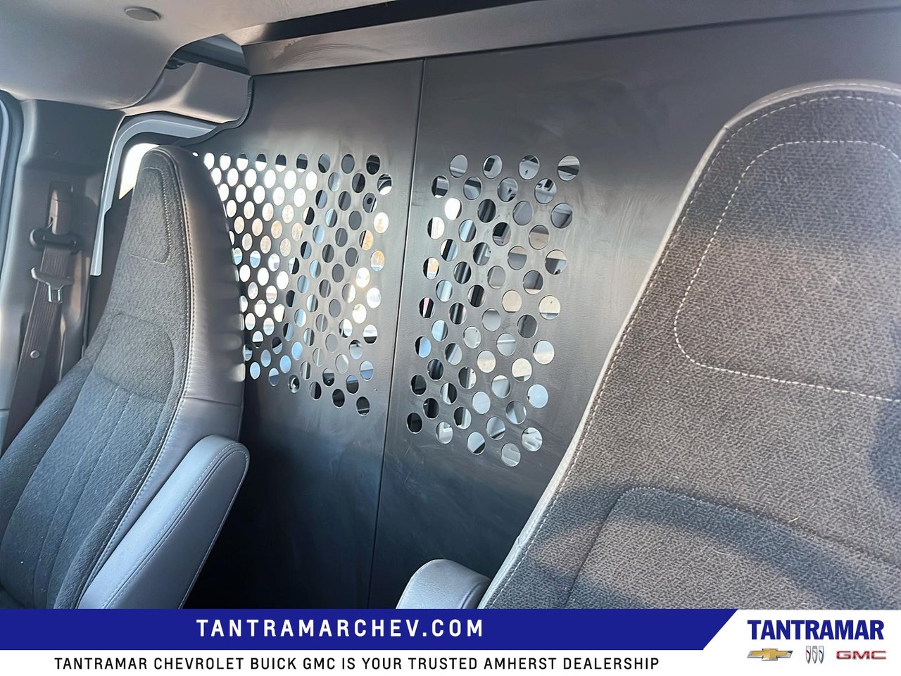 2023 GMC Savana Cargo Van BASE-12