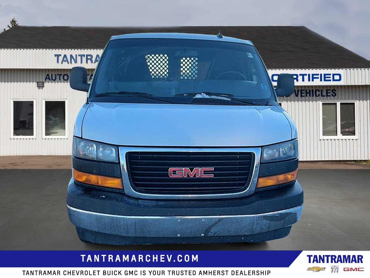 2023 GMC Savana Cargo Van BASE-8