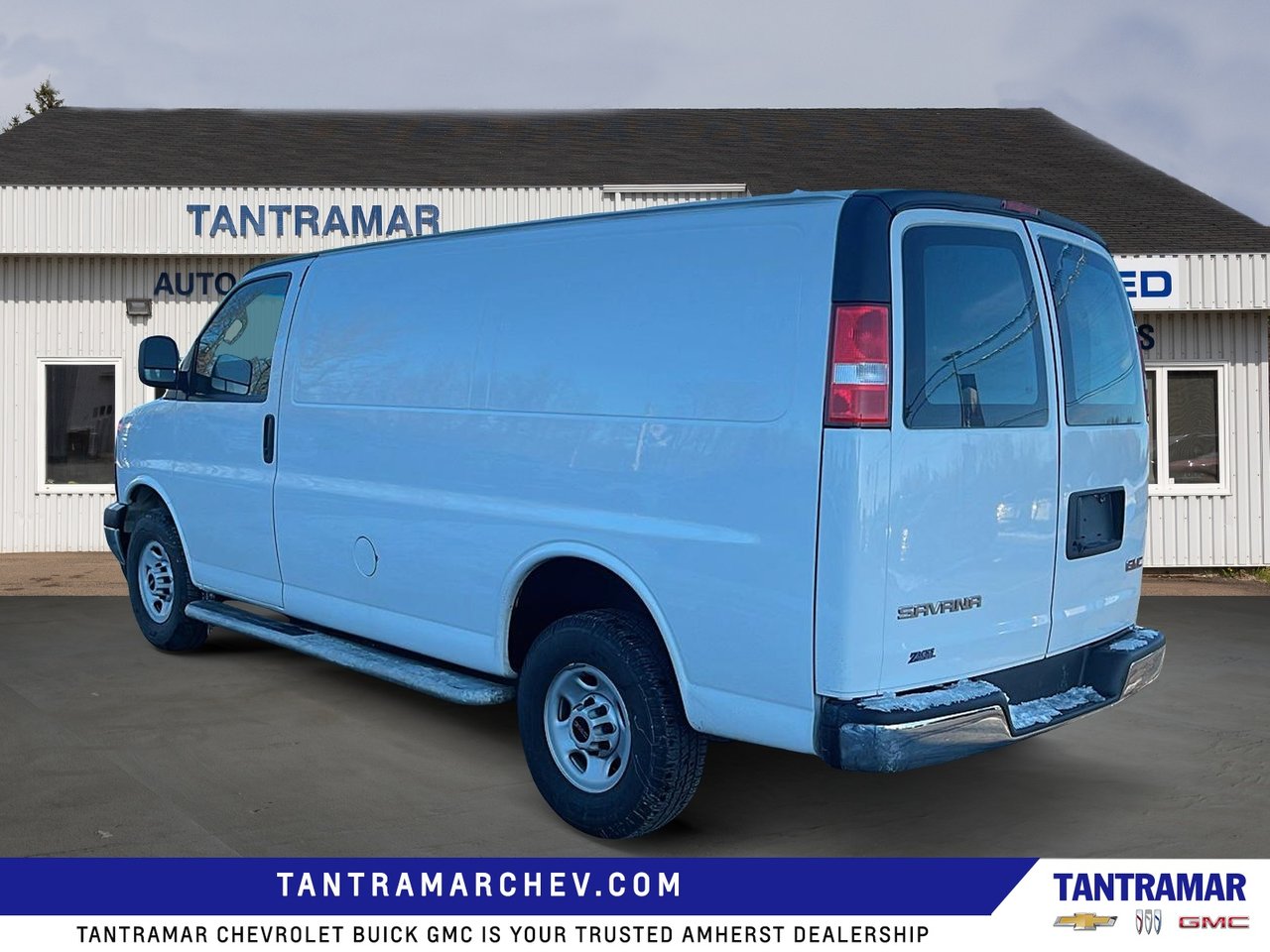 2023 GMC Savana Cargo Van BASE-2