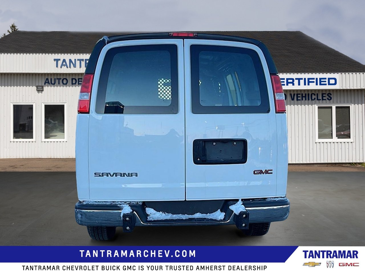 2023 GMC Savana Cargo Van BASE-3