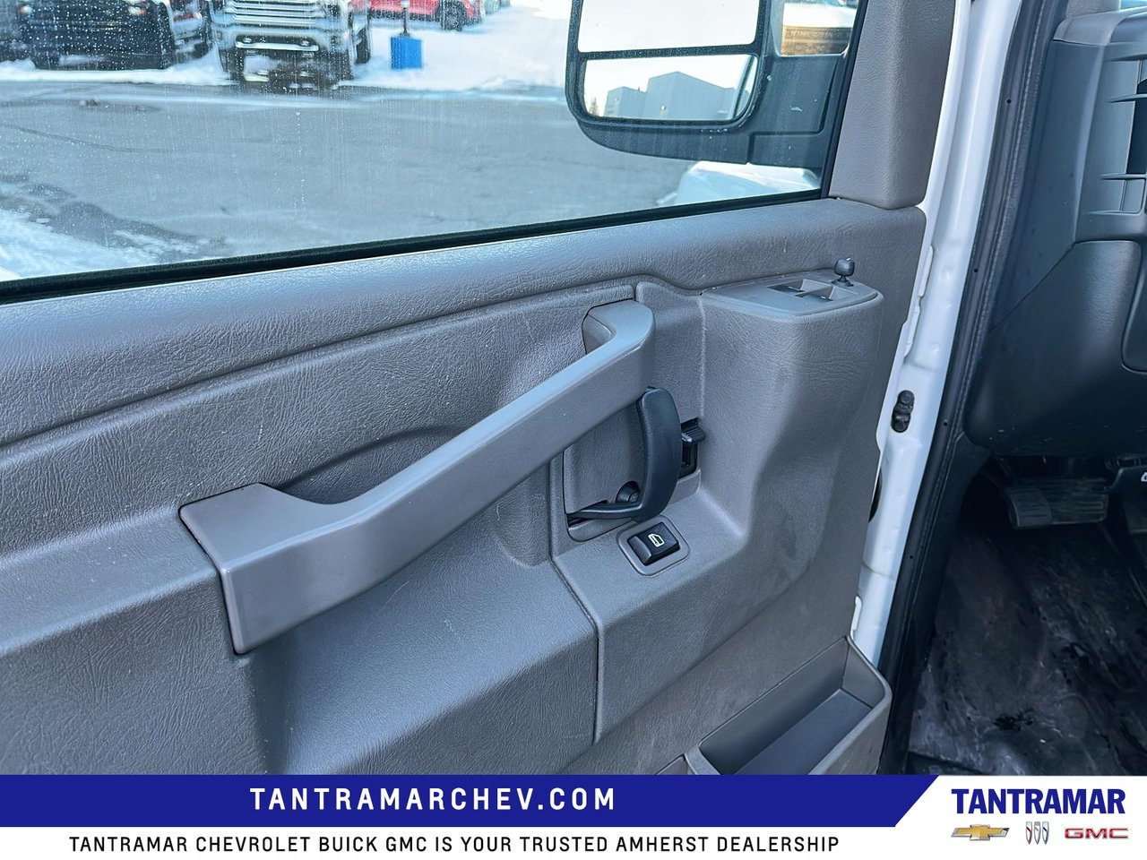 2023 GMC Savana Cargo Van BASE-10