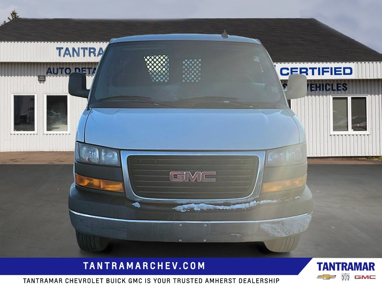 2023 GMC Savana Cargo Van BASE-8