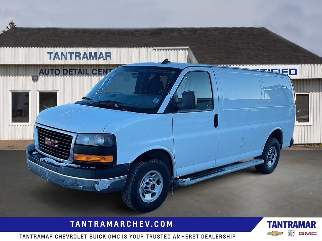 2023 GMC Savana Cargo Van BASE-0