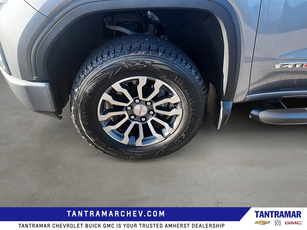 2021 GMC Sierra 1500 AT4-8