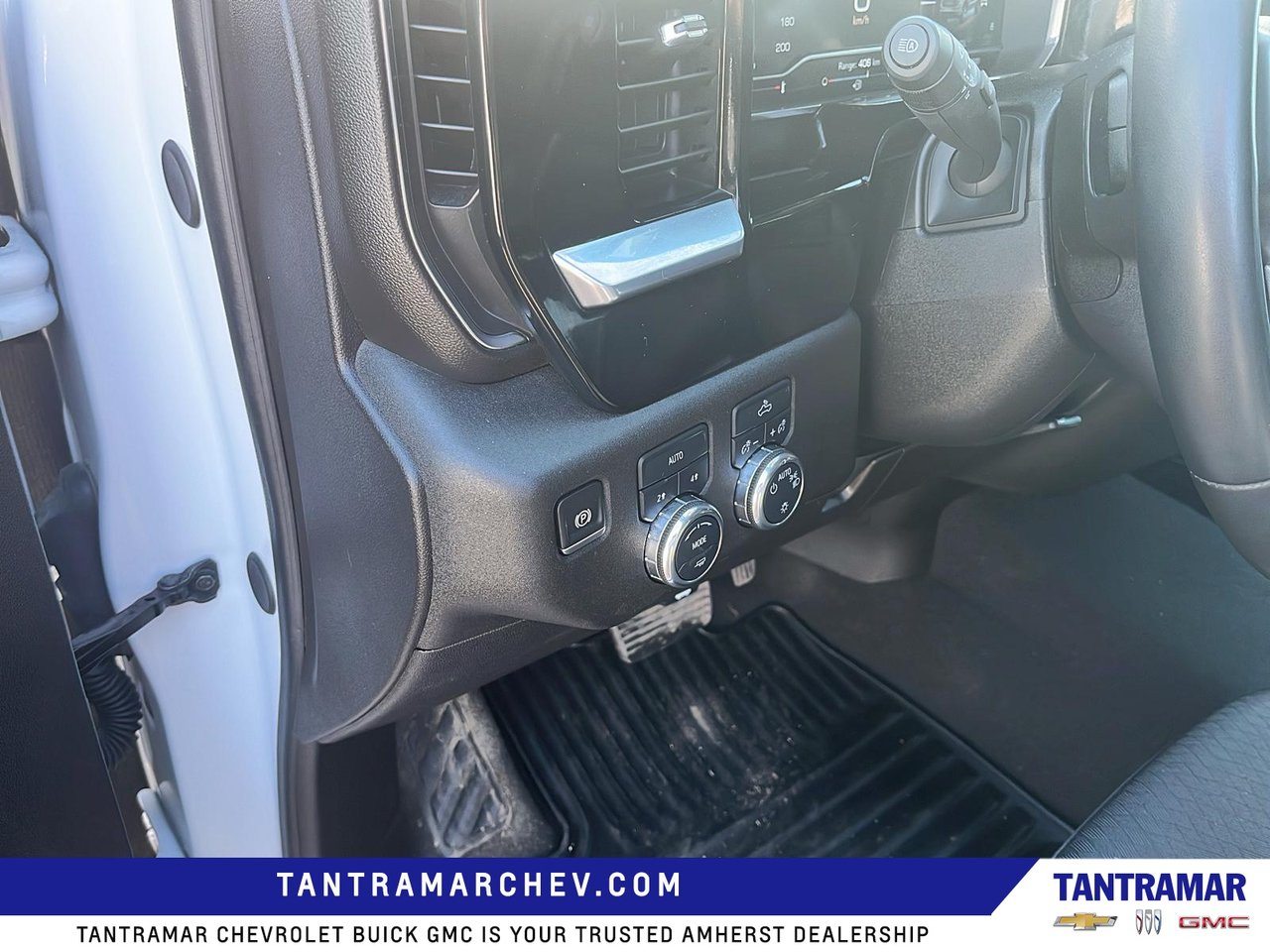 2024 GMC Sierra 1500 SLE-10