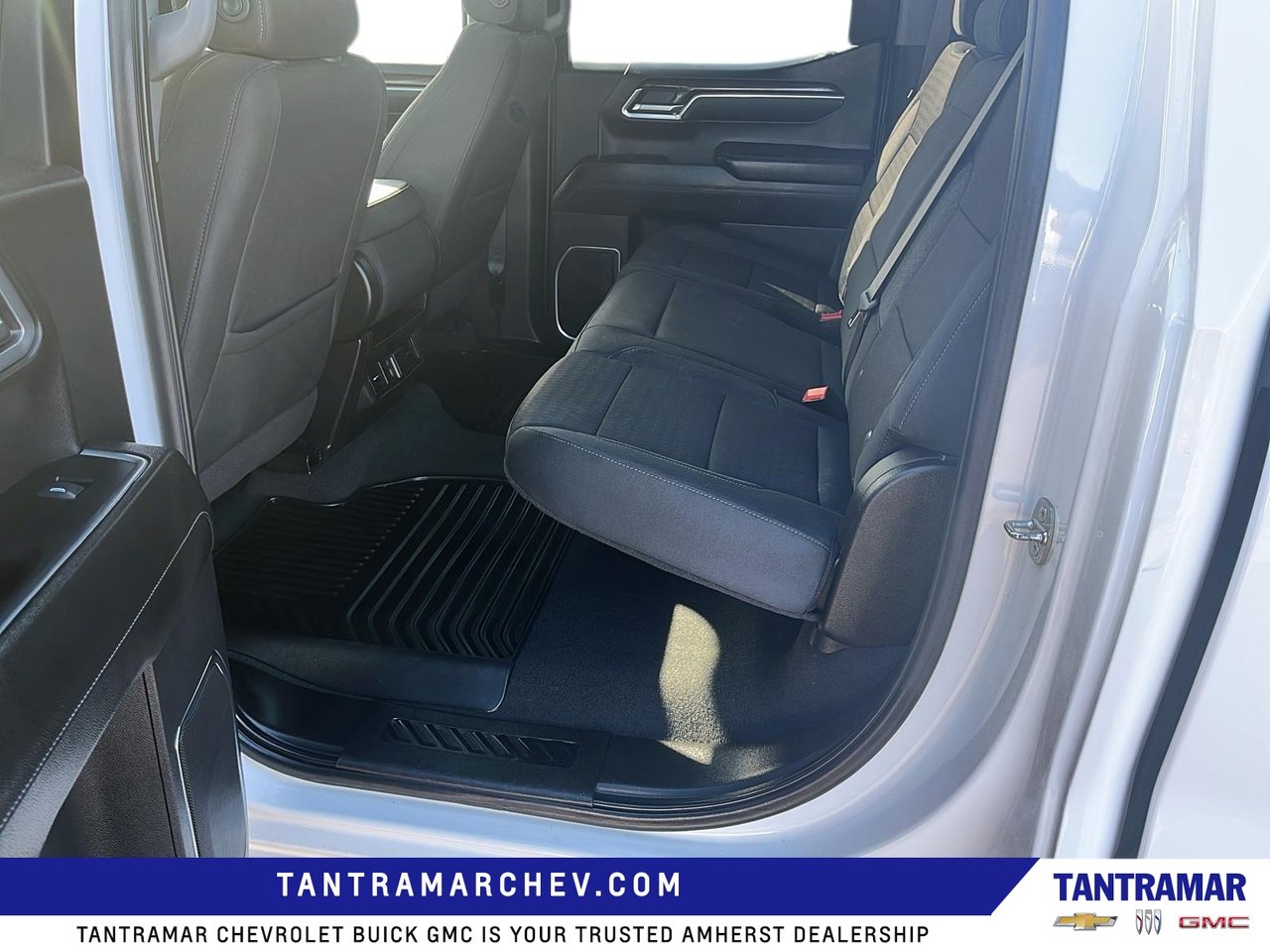 2024 GMC Sierra 1500 SLE-8