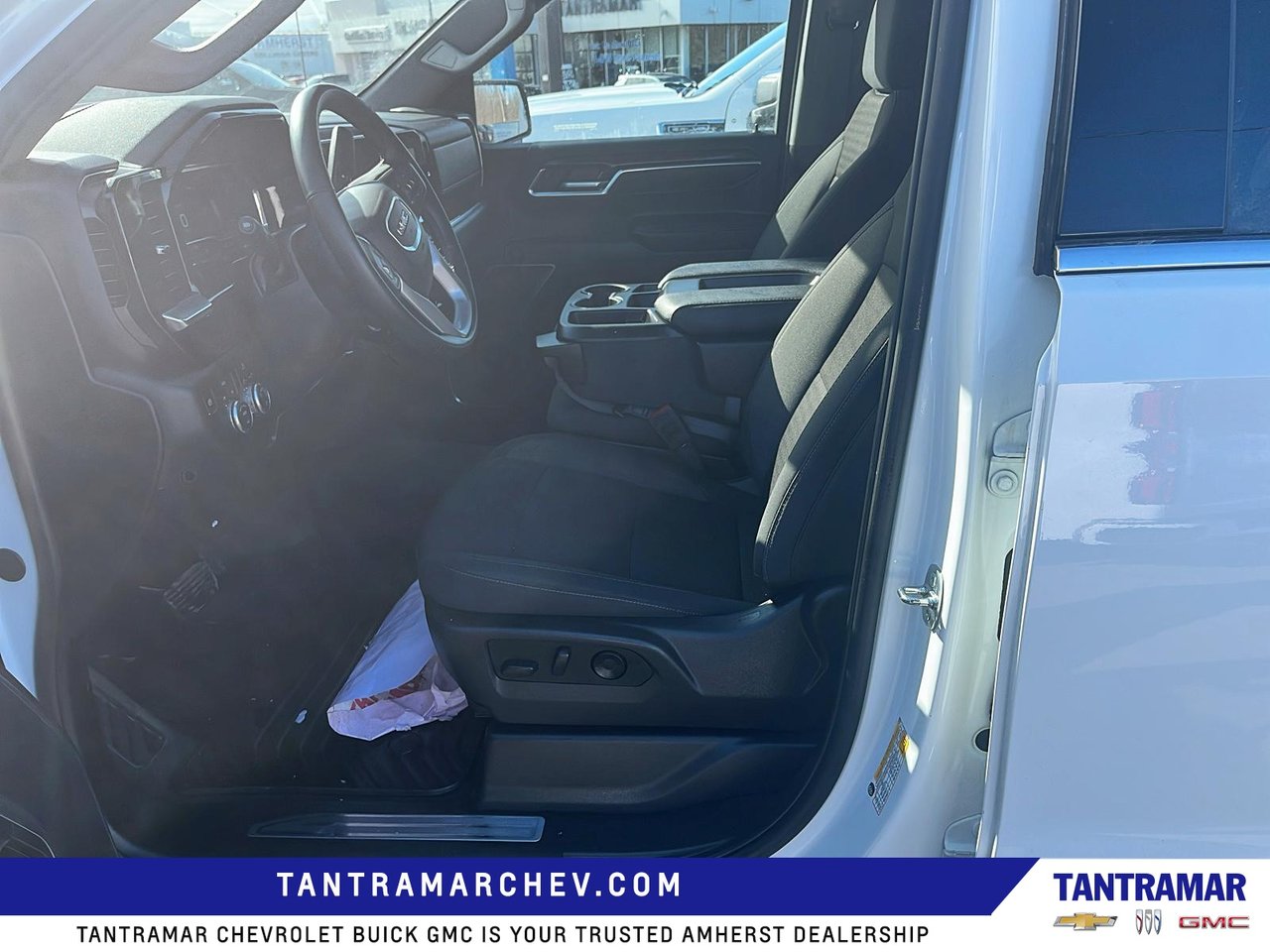 2024 GMC Sierra 1500 SLE-11