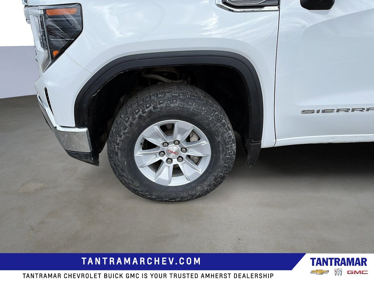 2024 GMC Sierra 1500 SLE-8