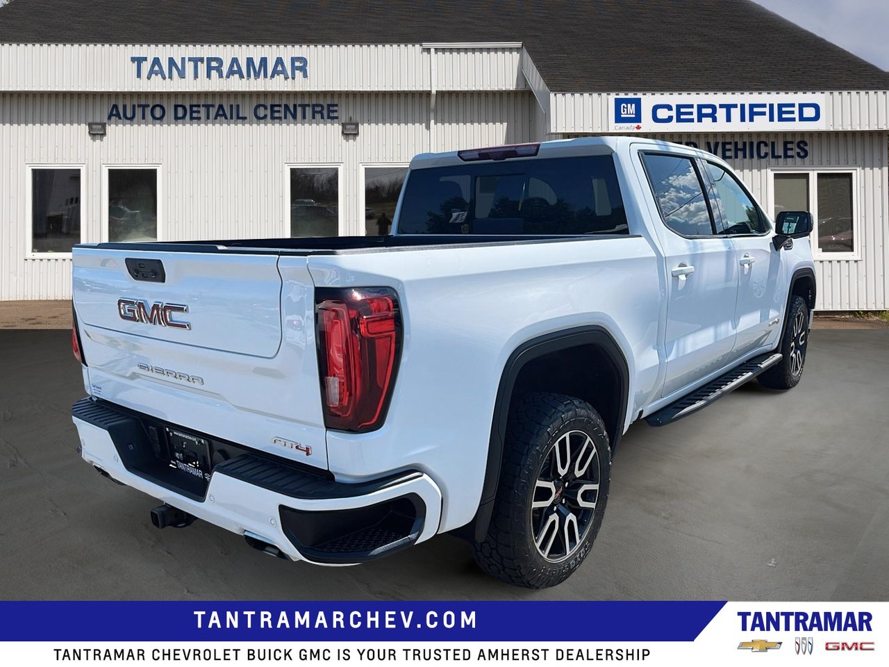 2024 GMC Sierra 1500 AT4-4