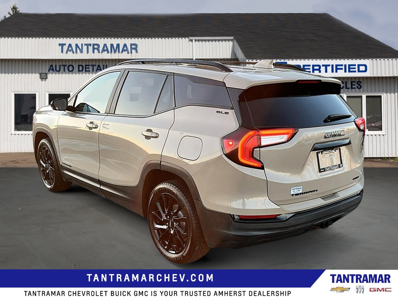 2023 GMC Terrain SLE-2