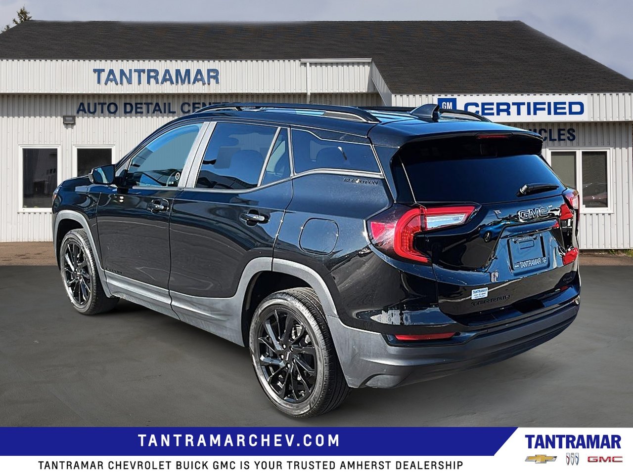 2024 GMC Terrain SLE-2