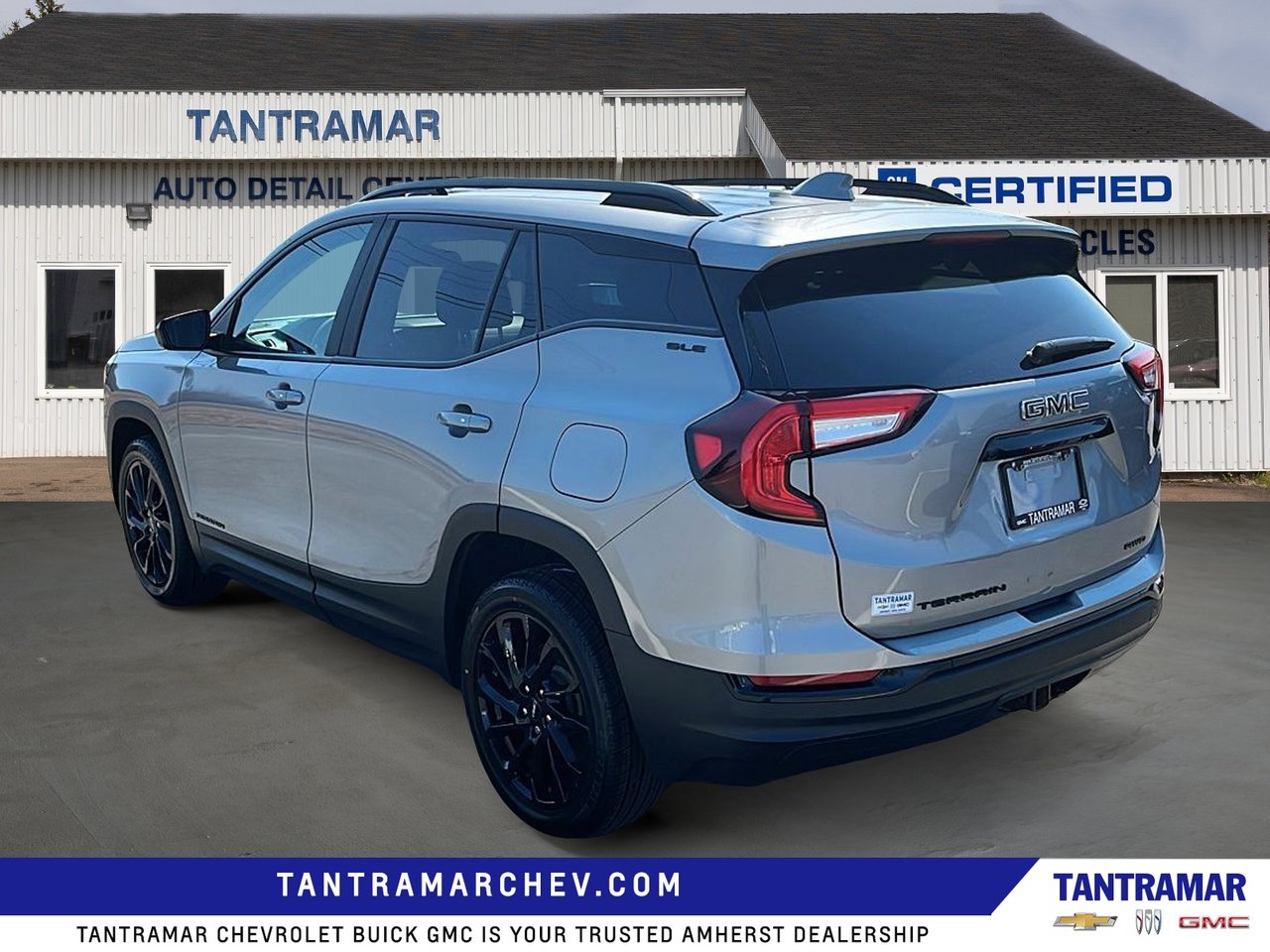 2024 GMC Terrain SLE-2