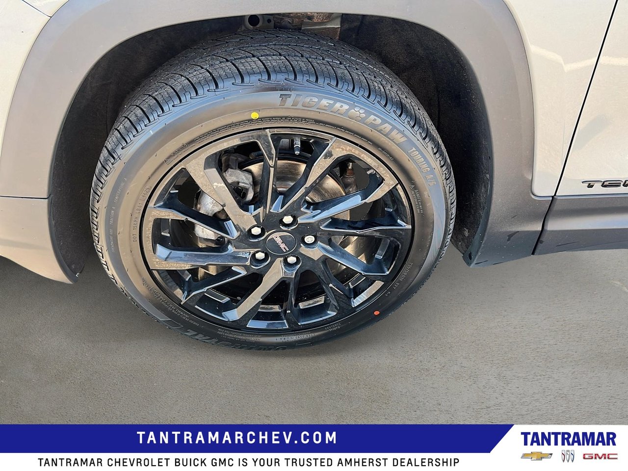 2024 GMC Terrain SLE-8