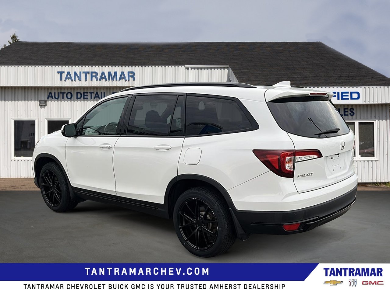2021 Honda Pilot Black Edition-2