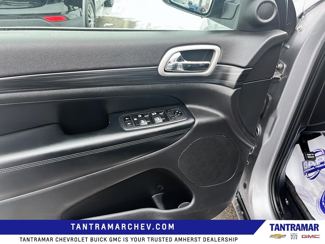 2020 Jeep Grand Cherokee North-10