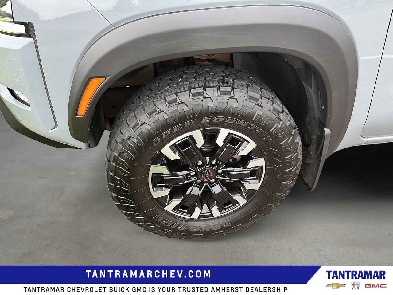 2023 Nissan Frontier PRO-4X-8