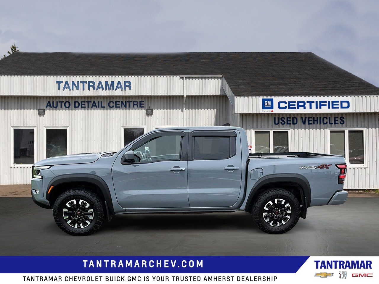 2023 Nissan Frontier PRO-4X-1