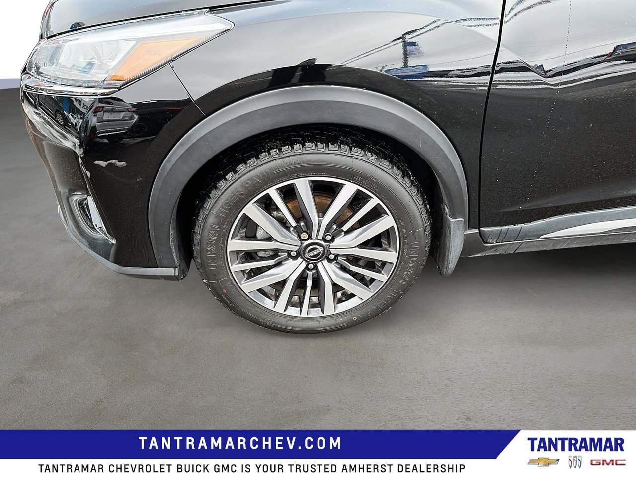 2024 Nissan Kicks SR-8