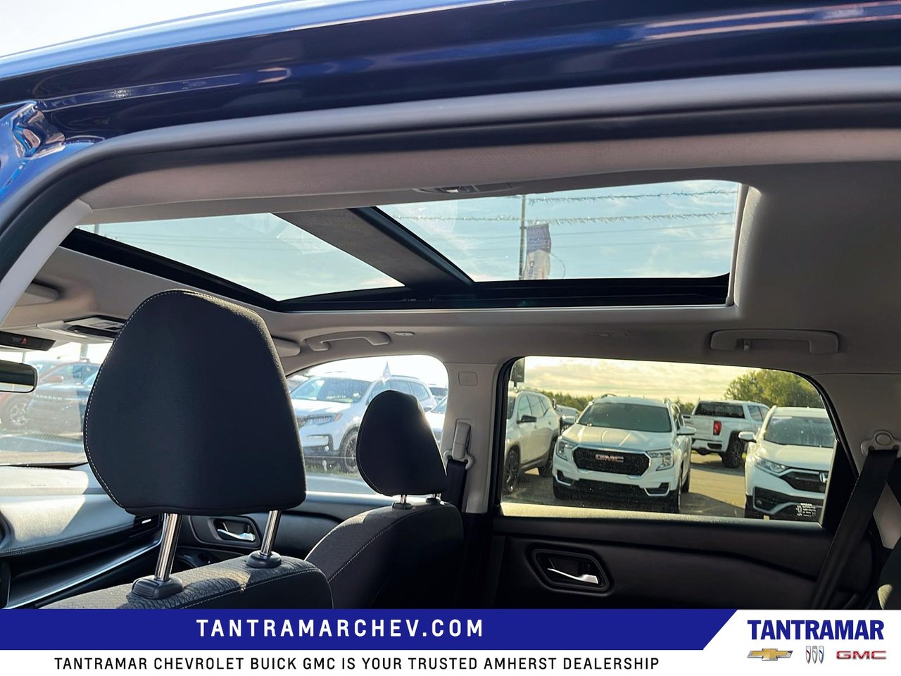 2024 Nissan Rogue SV Moonroof-10