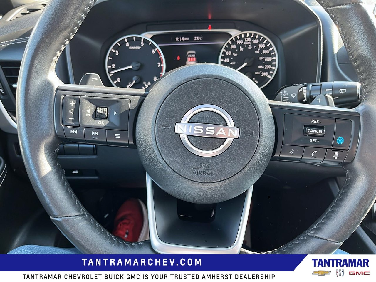 2024 Nissan Rogue SV Moonroof-15