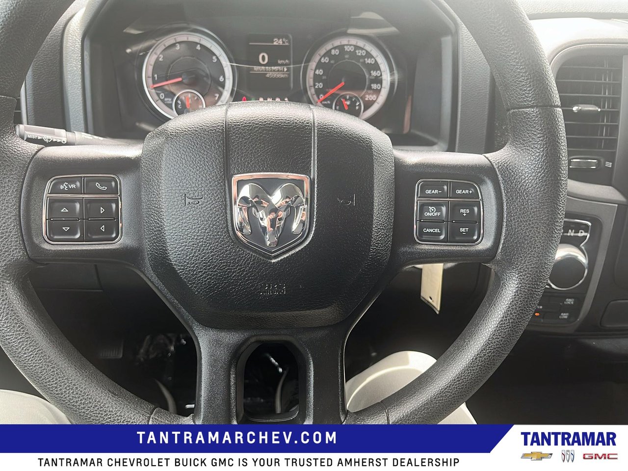 2019 Ram 1500 Classic Express-14