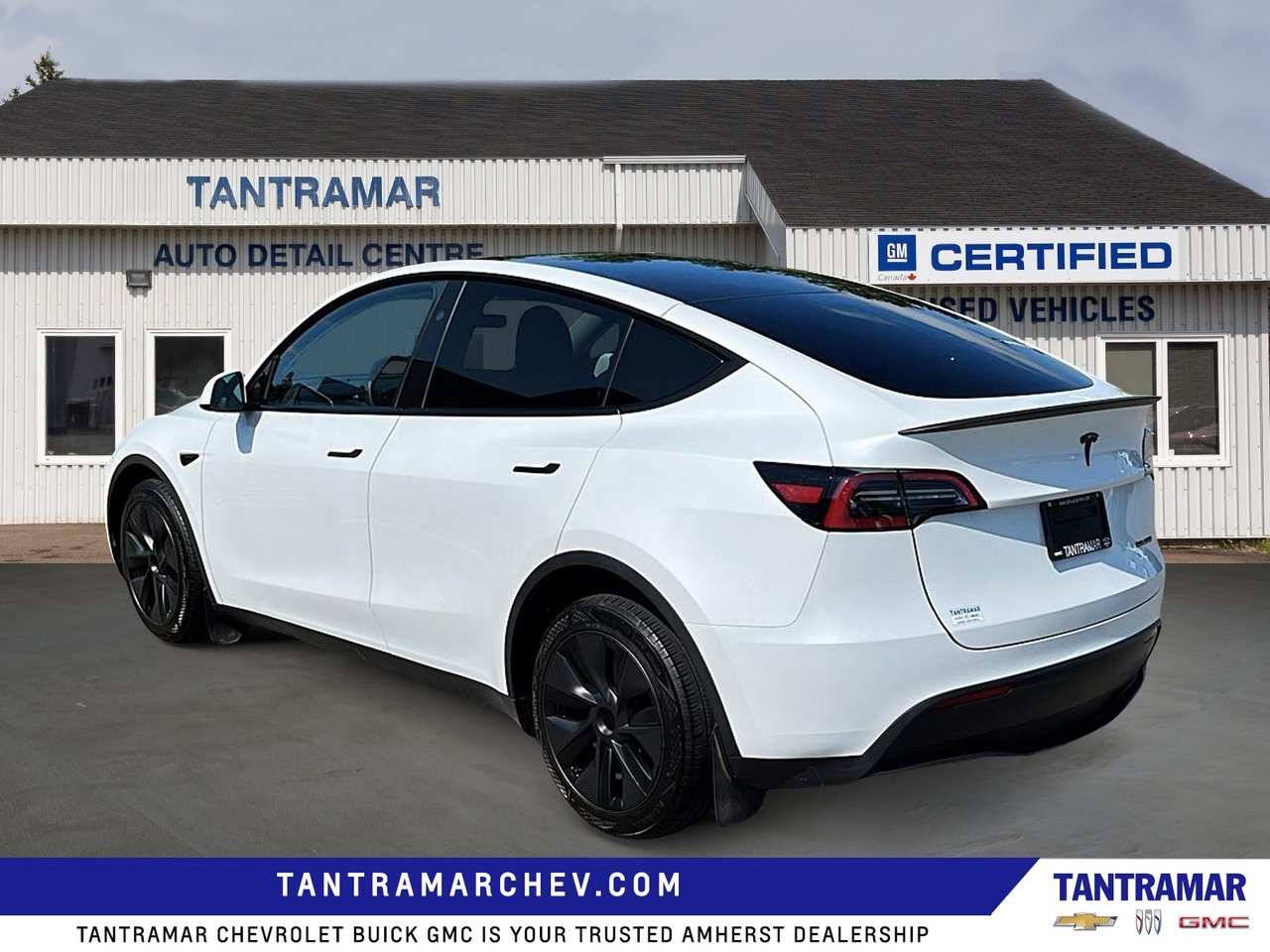 2024 Tesla Model Y Long Range-2