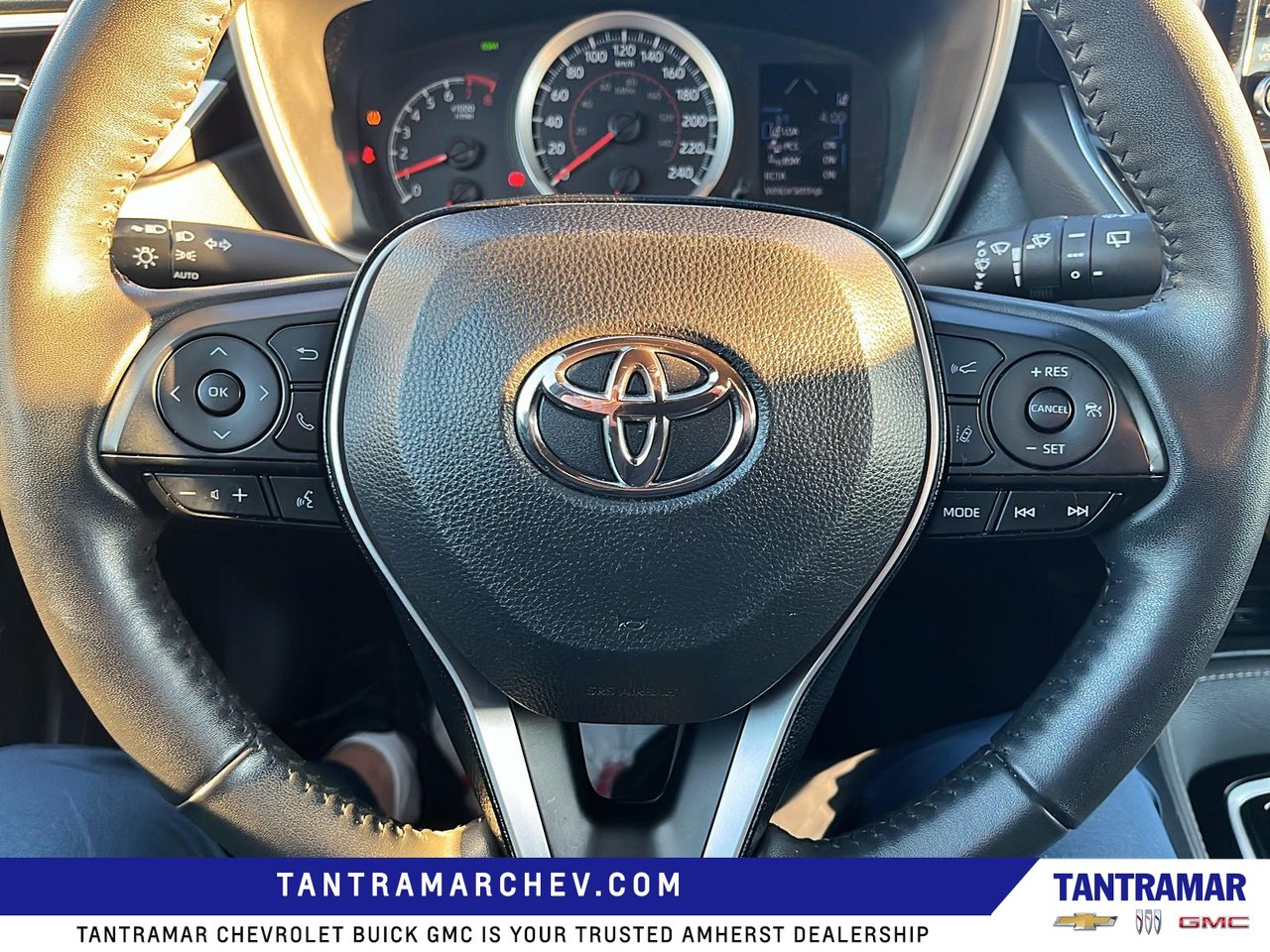 2021 Toyota Corolla Hatchback BASE-14