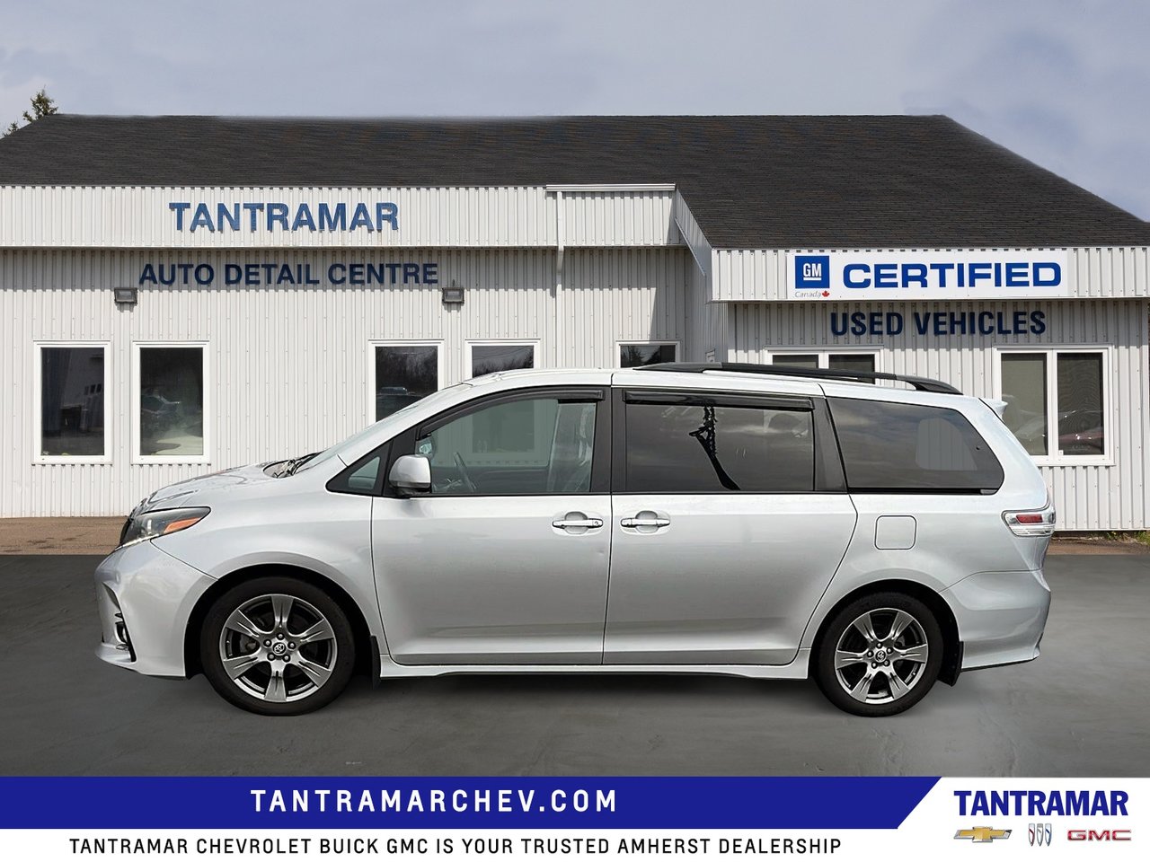 2020 Toyota Sienna SE-1