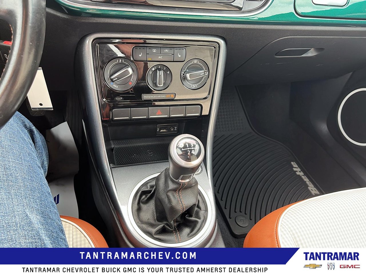 2017 Volkswagen Beetle Coupe Classic-14