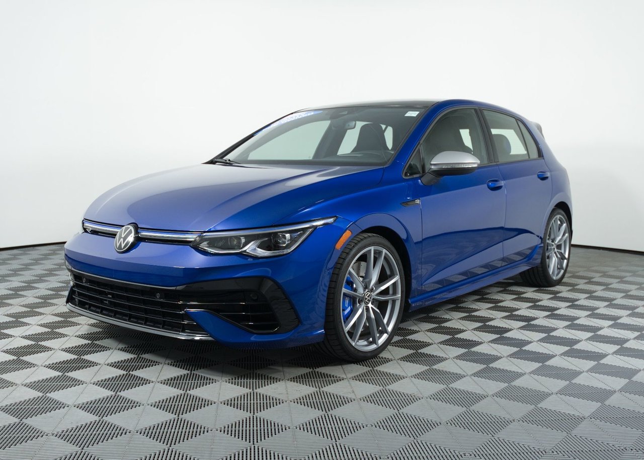 Lapiz Blue Metallic 2024 Volkswagen Golf R Hatchback All-Wheel Drive Automatic