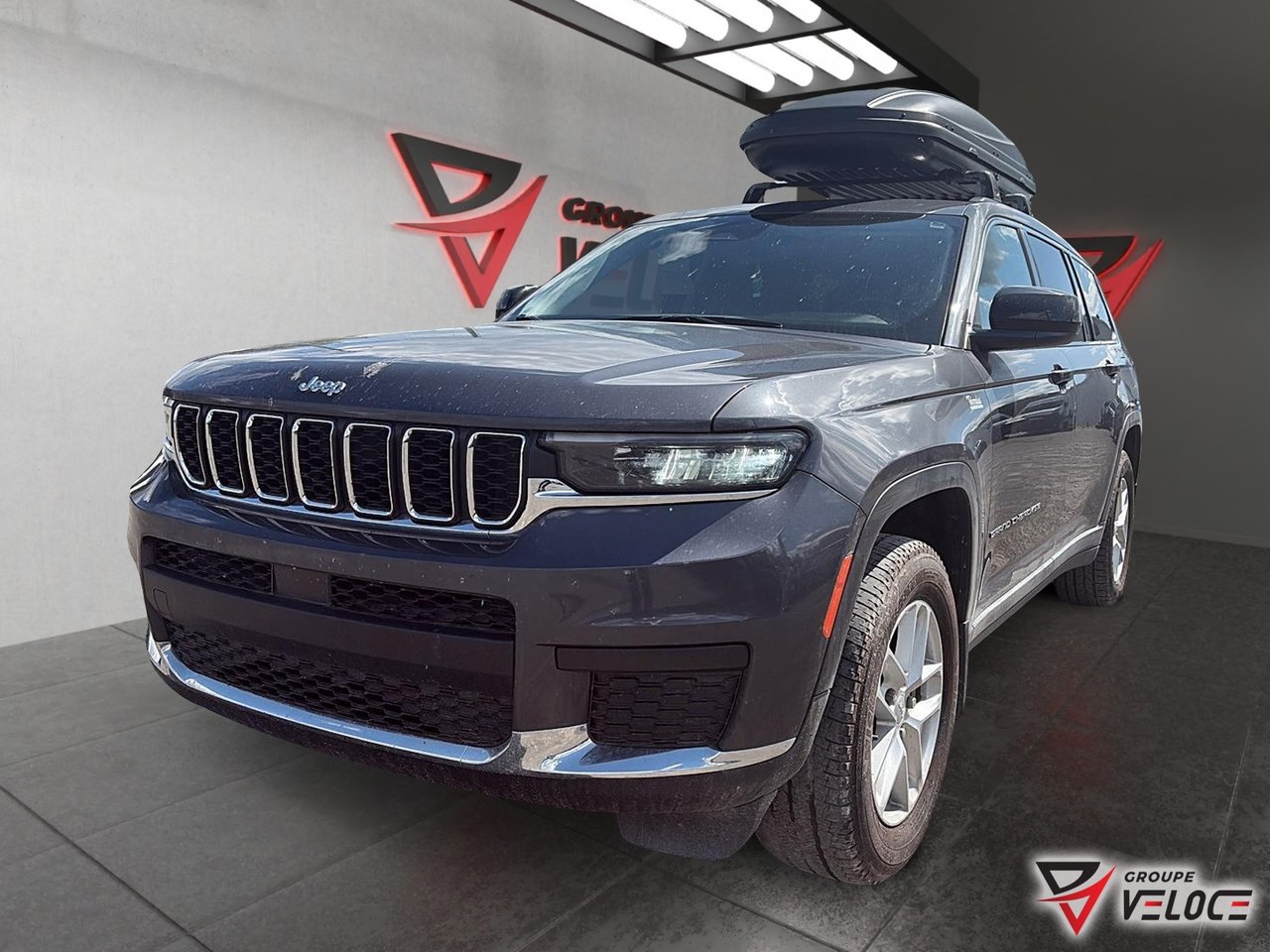 2022 Jeep Grand Cherokee L Laredo 4WD