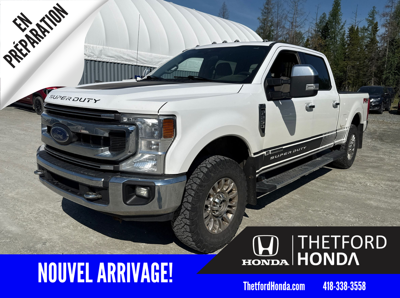 Ford F-250 Super Duty XLT Crew Cab 4WD 2021 Camion Blanc Quatre roues motrices Automatique