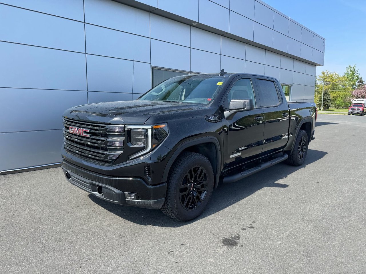 Onyx Black 2026 GMC Sierra 1500 Elevation Crew Cab 4WD Pickup Truck Four-Wheel Drive Automatic