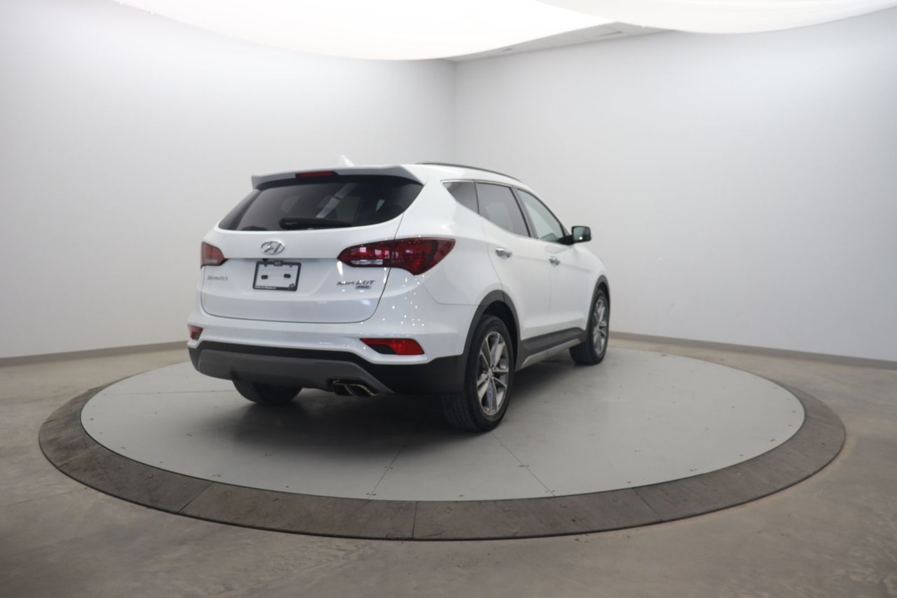 Hyundai Santa Fe Sport SE 2018-3