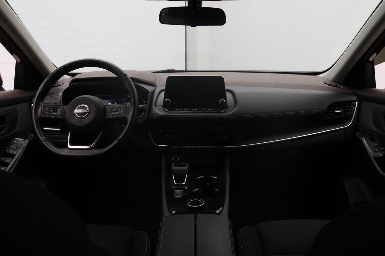 Nissan Rogue S 2023-9