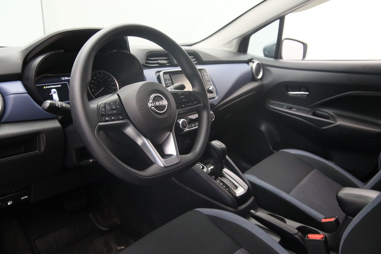 Nissan Versa SV 2024-6