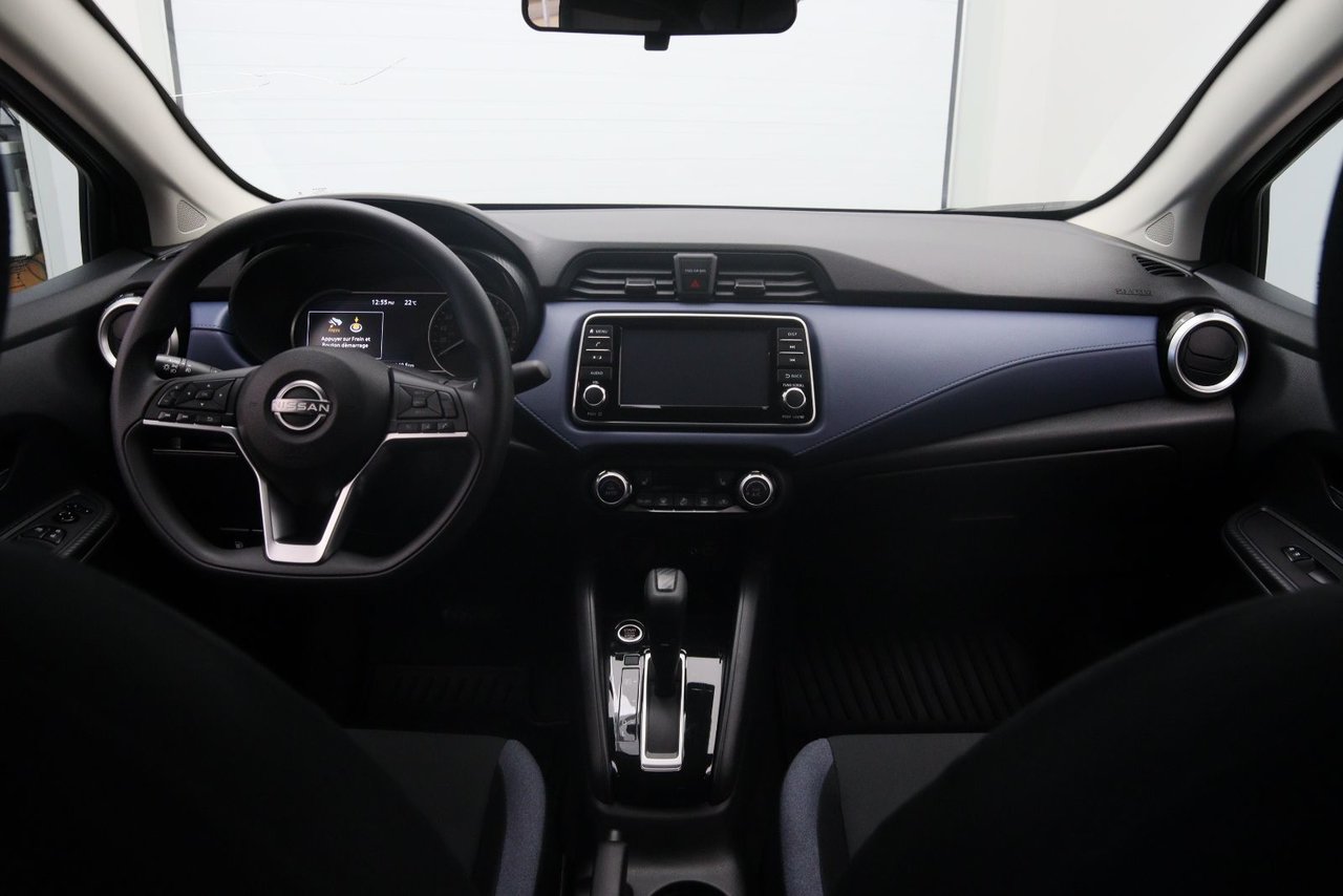Nissan Versa SV 2024-9