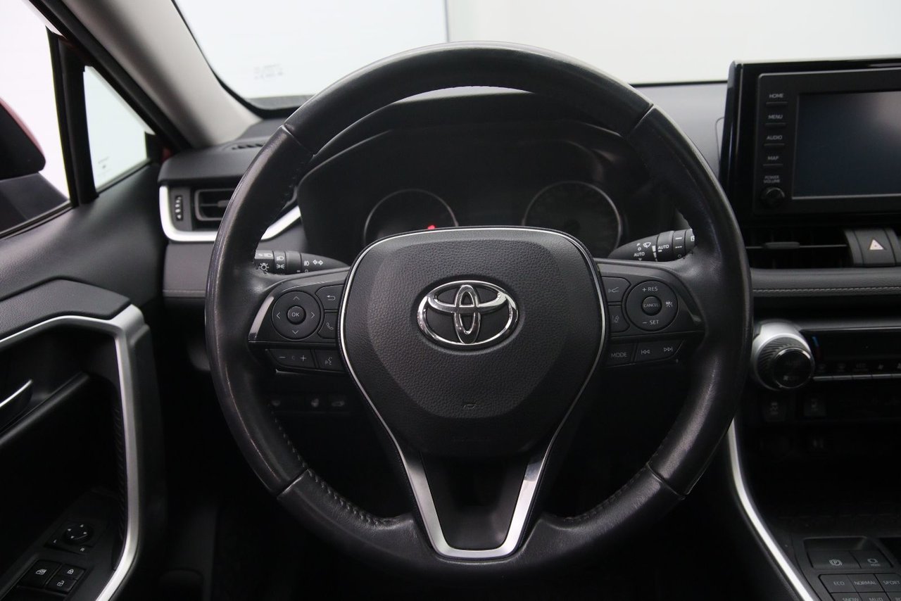 Toyota RAV4 XLE 2019-11