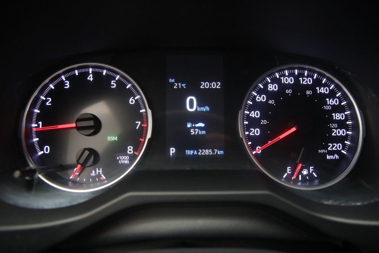 Toyota RAV4 LE 2020-11