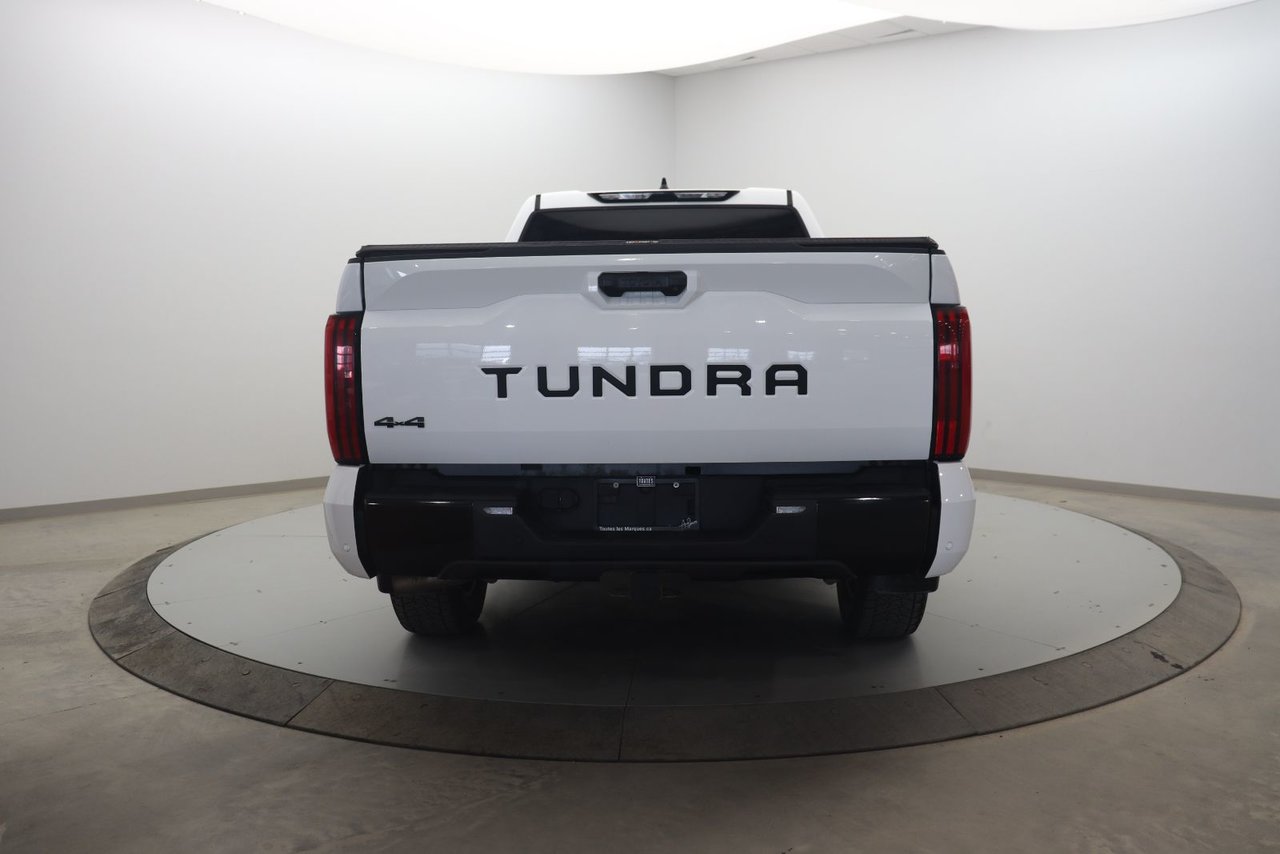 Toyota Tundra SR5 2023-4