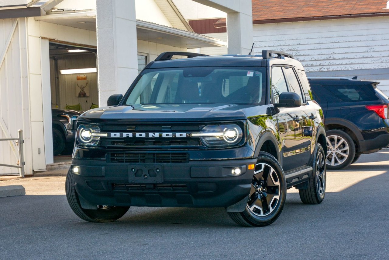 Black (0202 NOIR) 2024 Ford Bronco Sport Outer Banks AWD SUV / Crossover All-Wheel Drive Automatic