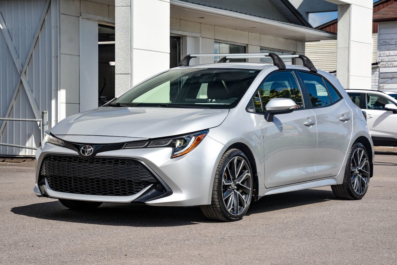 Classic Silver Metallic 2019 Toyota Corolla Hatchback Hatchback Front-Wheel Drive Automatic