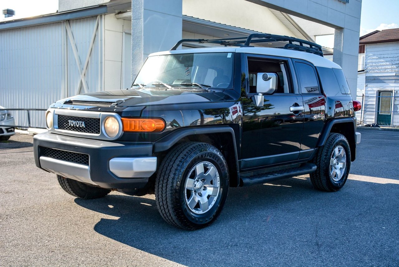 Black 2008 Toyota FJ Cruiser SUV / Crossover Four-Wheel Drive Automatic
