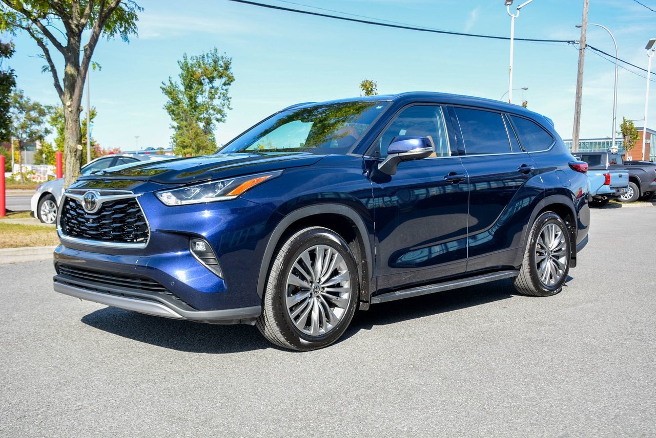 Blue (08X8 BLEU) 2021 Toyota Highlander SUV / Crossover All-Wheel Drive Automatic