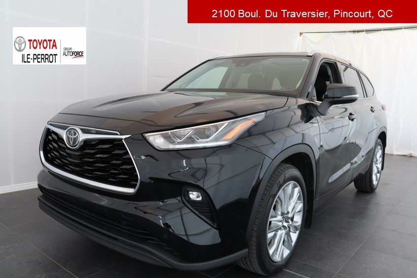 Used 2020 Toyota Highlander with 38,154 km for sale at Otogo