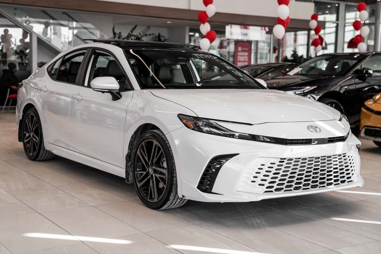 Toyota Camry 2025