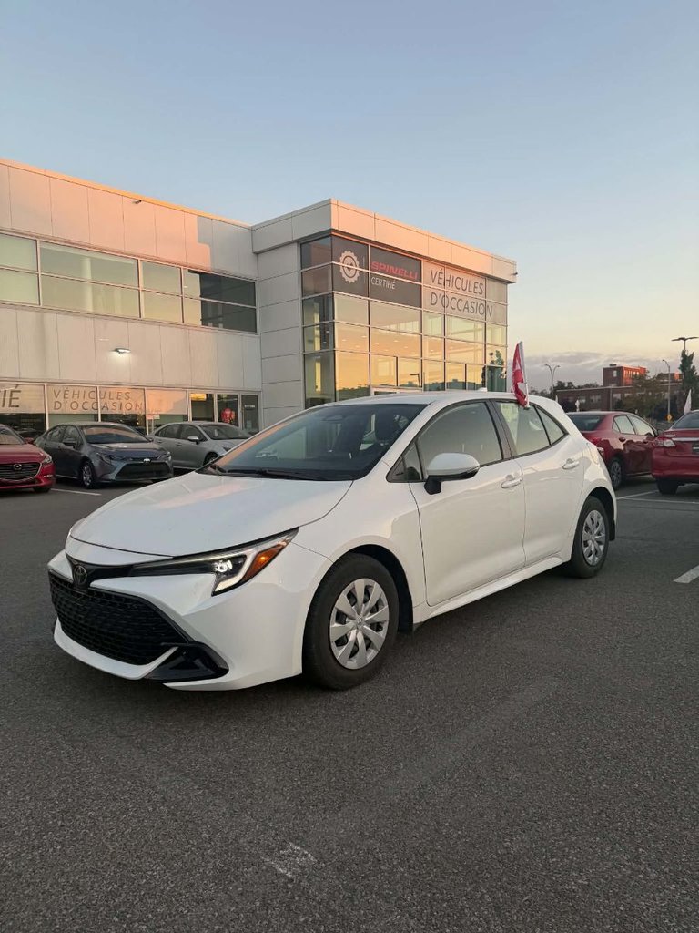 White 2024 Toyota Corolla Hatchback Hatchback Front-Wheel Drive Continuously Variable Transmission