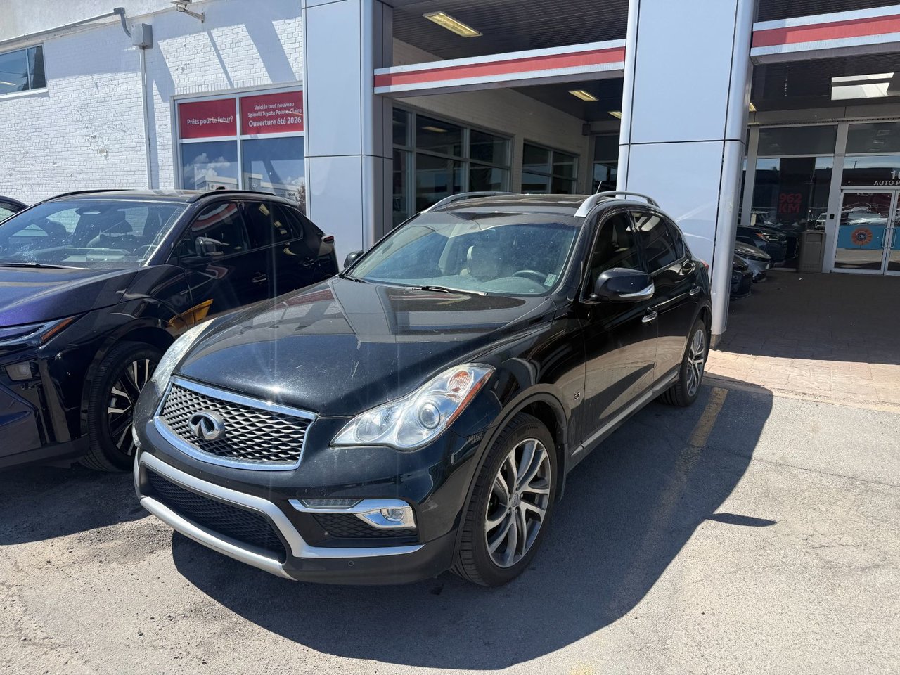 Black 2016 INFINITI QX50 AWD SUV / Crossover All-Wheel Drive Automatic