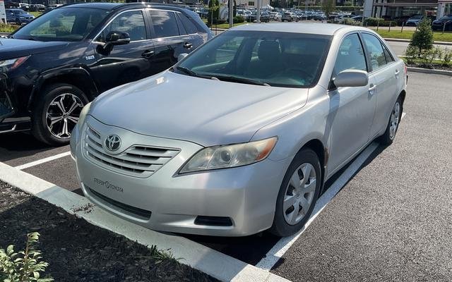 Silver 2009 Toyota Camry Sedan Front-Wheel Drive Automatic