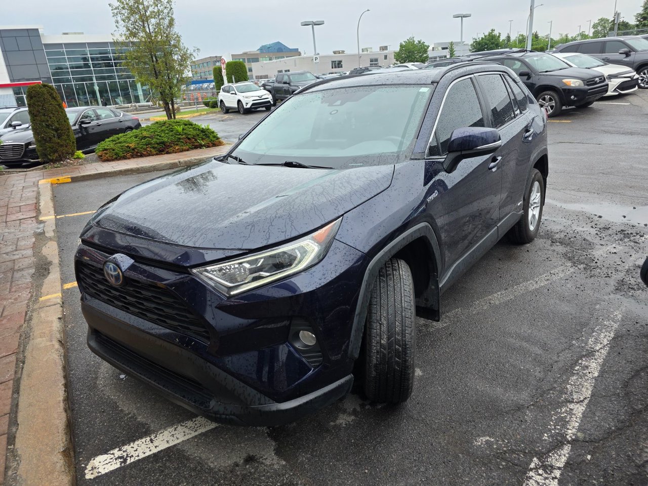 2021 Toyota RAV4 Hybrid XLE AWD